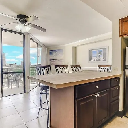 Breathtaking Ocean View 1 Bedroom Queen Suite! Meridian Plaza 707 - Perfect For 4 Guests!